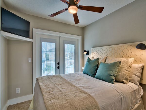 Destin Vacation Rental 7 Bedrooms 1 Min Walk to Beach