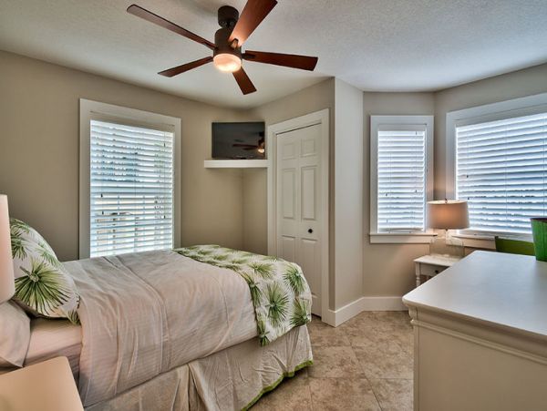 Destin Vacation Rental 7 Bedrooms 1 Min Walk to Beach