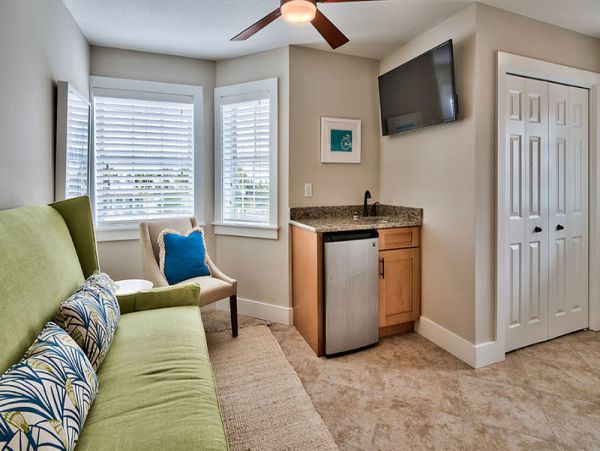 Destin Vacation Rental 7 Bedrooms 1 Min Walk to Beach