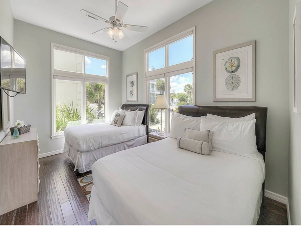 Luxury Santa Rosa Beachfront Rental 6 Bedrooms Sleeps 20