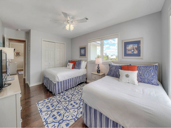 Luxury Santa Rosa Beachfront Rental 6 Bedrooms Sleeps 20