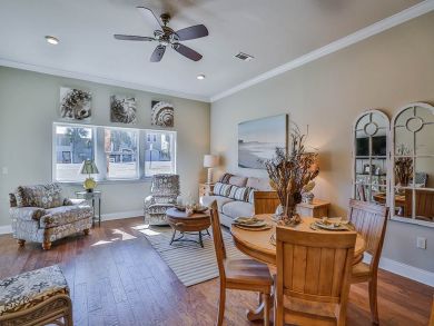 Living & Dining Area Living & Dining Area