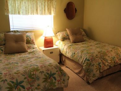Twin Bedroom
