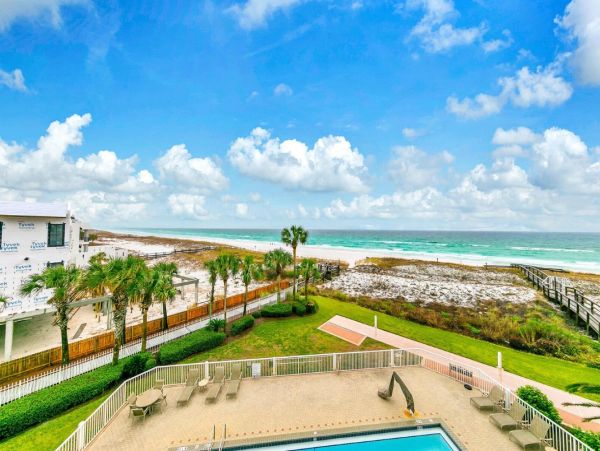 Destin Two Bedroom Beachfront Rental with Stunning Views