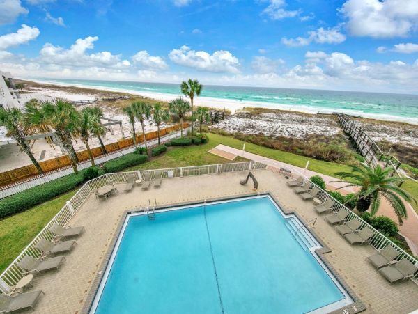 Destin Two Bedroom Beachfront Rental with Stunning Views