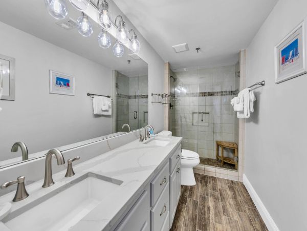 Destin Two Bedroom Beachfront Rental with Stunning Views