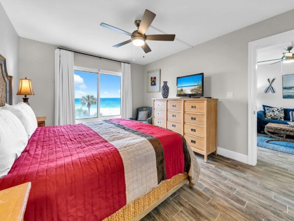Destin Two Bedroom Beachfront Rental with Stunning Views
