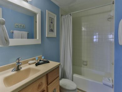 We Love This Destin Beachfront Vacation Condo Call Today