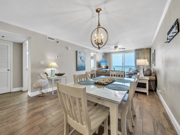 Beach Beauty Destin Condo Great Amenities