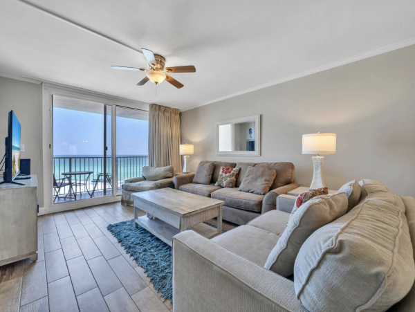 Beach Beauty Destin Condo Great Amenities
