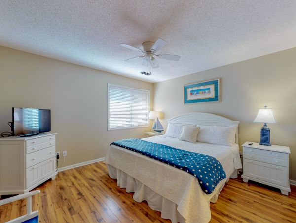 Miramar Beach 2 Bedroom Vacation Condo