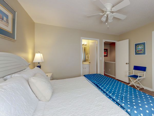 Miramar Beach 2 Bedroom Vacation Condo