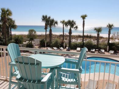 Pool & Beach View Pool & Beach View