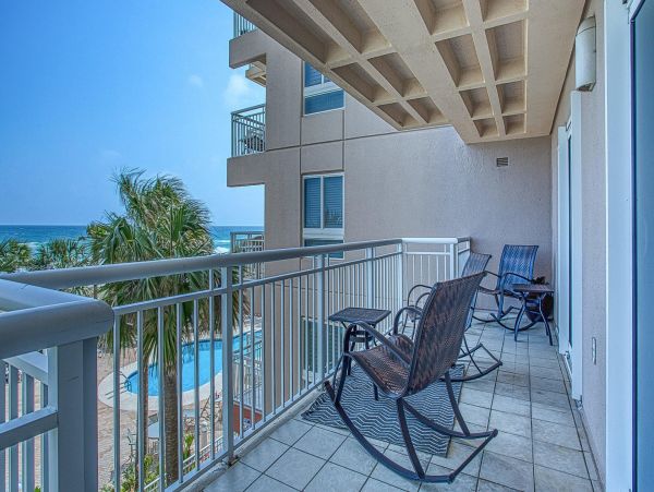 Destin Vacation Condo Sleeps Six Guests
