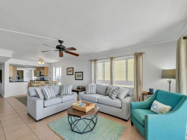 Destin Vacation Condo Sleeps Six Guests