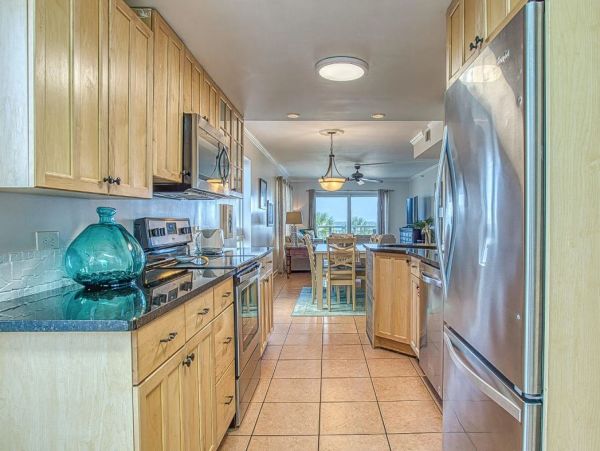 Destin Vacation Condo Sleeps Six Guests