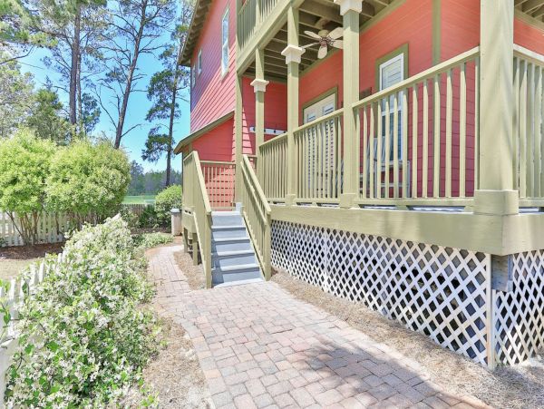 Santa Rosa Beach Vacation Home Four Bedrooms Communal Pool