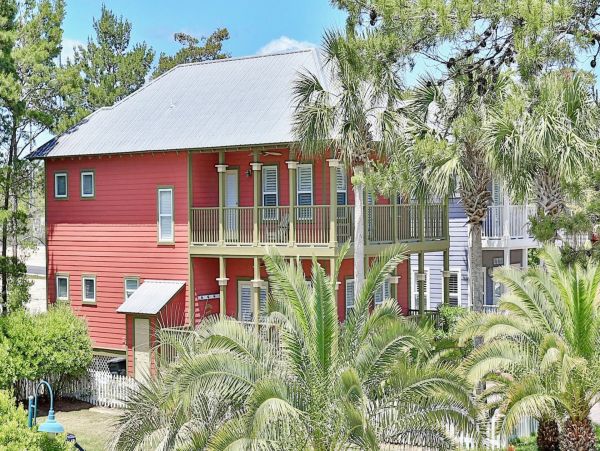 Santa Rosa Beach Vacation Home Four Bedrooms Communal Pool