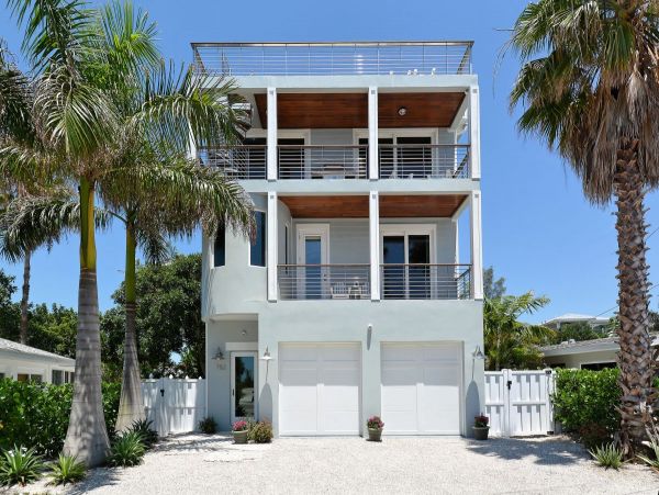 Anna Maria Island 5 Bedroom Two Houses Away Beach Access