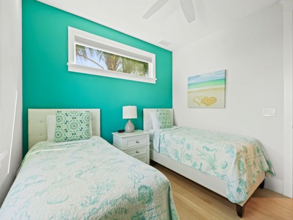 Anna Maria Island 5 Bedroom Two Houses Away Beach Access