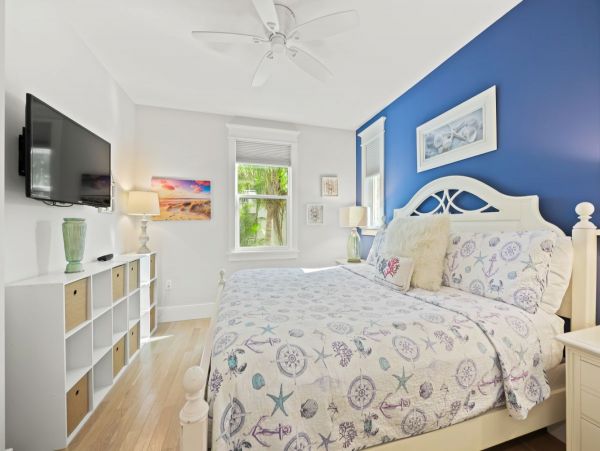 Anna Maria Island 5 Bedroom Two Houses Away Beach Access