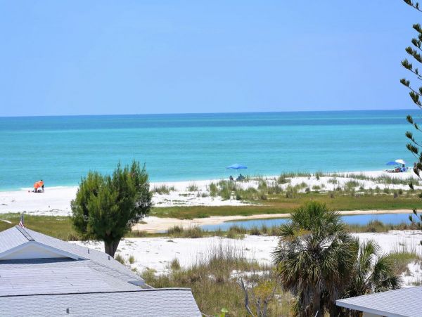 Anna Maria Island 5 Bedroom Two Houses Away Beach Access