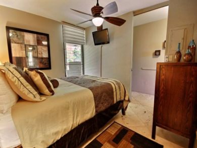 Stunning Vacation Rental Great Views and Interio