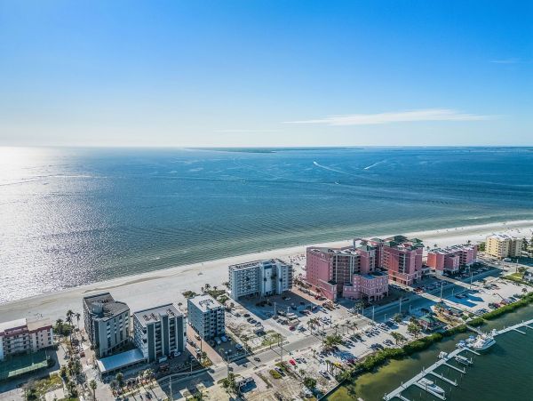 Estero Island Vacation Rental Fort Myers Beach Condo with Gulf & Bay Views