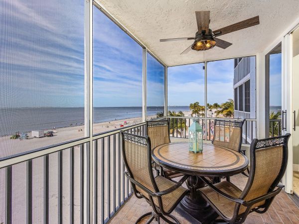 Estero Island Vacation Rental Fort Myers Beach Condo with Gulf & Bay Views