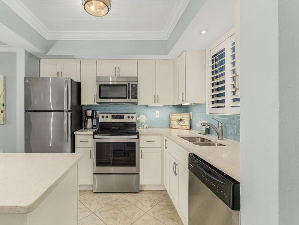 Estero Island Vacation Rental Fort Myers Beach Condo with Gulf & Bay Views