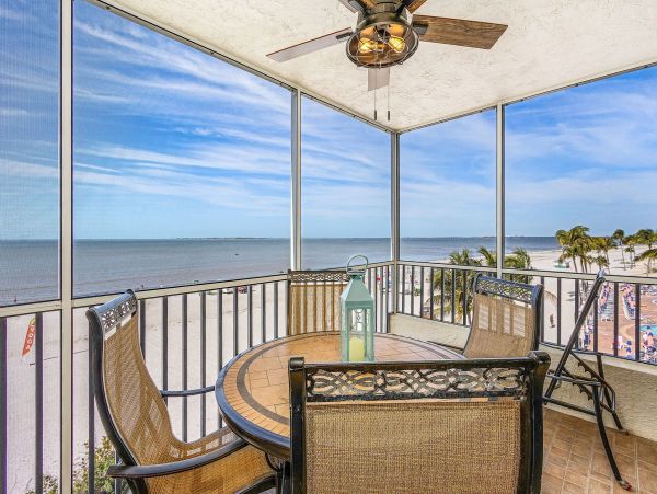 Estero Island Vacation Rental Fort Myers Beach Condo with Gulf & Bay Views