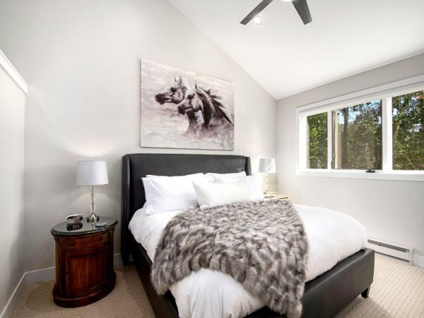 Bedroom 3 with King and two twin beds