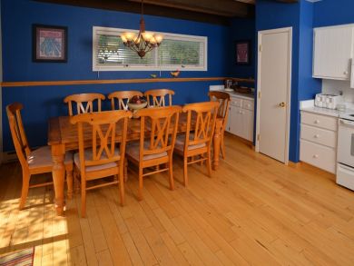 Dining area for eight