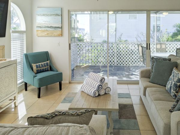 Steps to the Beach from this Anna Maria Rental Pool Home