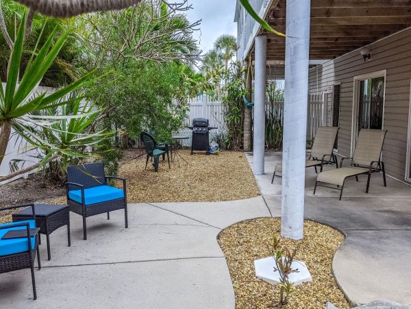 Steps to the Beach from this Anna Maria Rental Pool Home