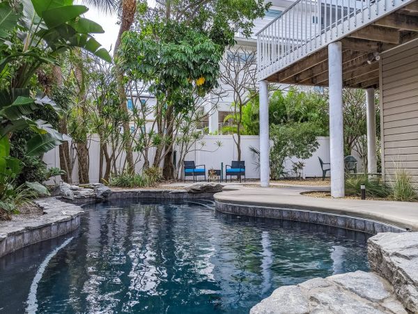 Steps to the Beach from this Anna Maria Rental Pool Home