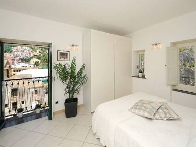 Bedroom has a Double Bed