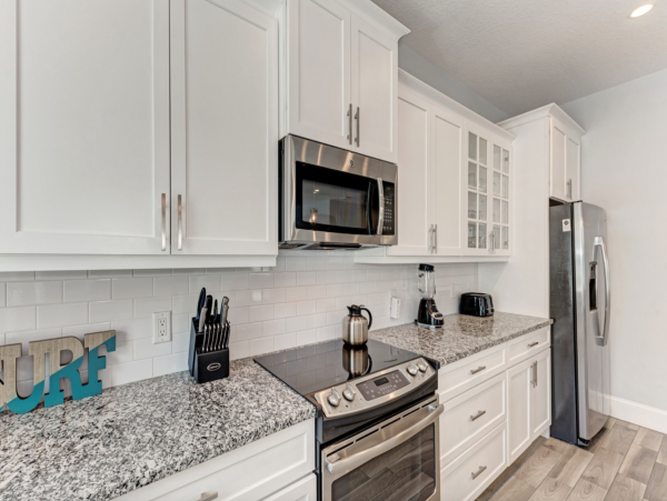 Holmes Beach Stylish Home - Private Pool, Walk to Beach