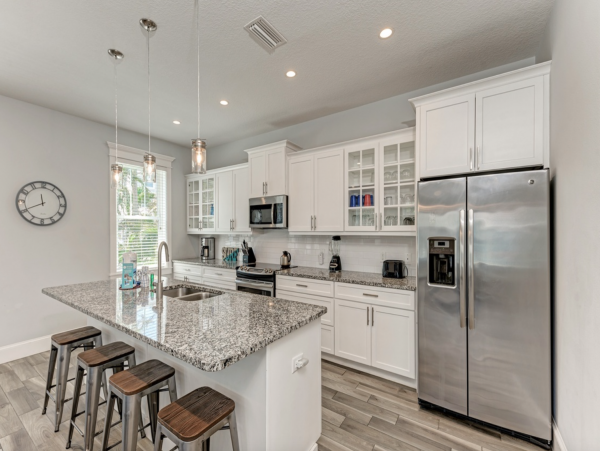 Holmes Beach Stylish Home - Private Pool, Walk to Beach