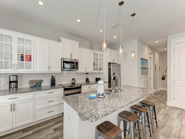 Holmes Beach Stylish Home - Private Pool, Walk to Beach