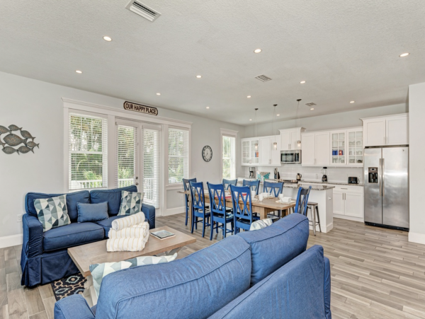 Holmes Beach Stylish Home - Private Pool, Walk to Beach