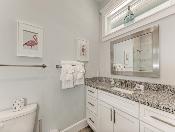 Holmes Beach Stylish Home - Private Pool, Walk to Beach