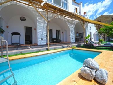 Sea View Rental Villa with Private Pool in Praiano, Italy