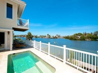 Bay Front Vacation Home in Holmes Beach, Florida Bay Front Vacation Home in Holmes Beach, Florida