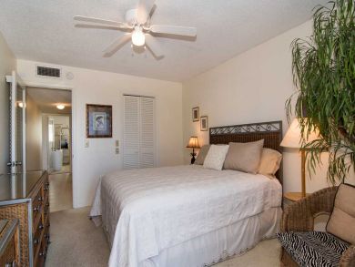 Two Bedroom Holmes Beach Vacation Condo with Pool