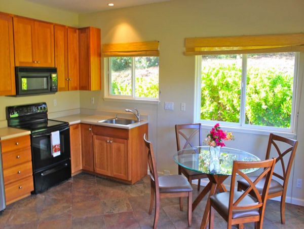 Lahaina Vacation Rental Home Ocean Views Sleeps 11 Guests