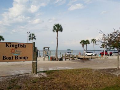 Two Bedroom Remodeled Holmes Beach Vacation Cottage Sleeps 4