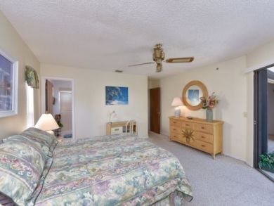 Master Bedroom with Queen Bed