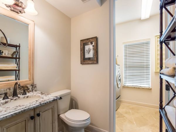 Anna Maria Island BAYFRONT Sleeps 8 and 1 Block to Beach!