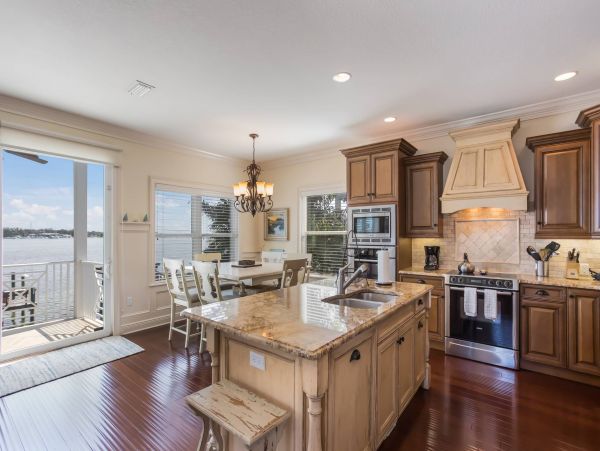 Anna Maria Island BAYFRONT Sleeps 8 and 1 Block to Beach!